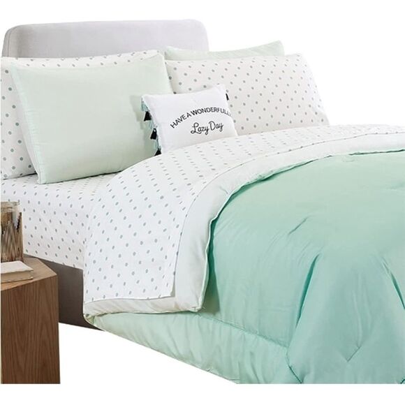 BCBGeneration 8-Piece Soft Microfiber Bag Comforter Set Bedding, Green - Picture 4 of 7